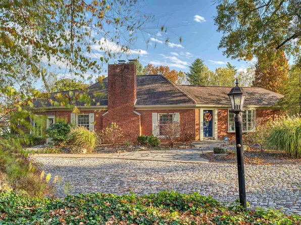 9933 Petersburg Rd, Evansville, IN 47725