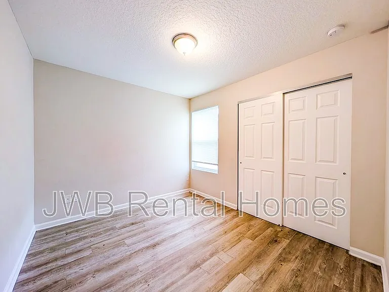 8460 McGirts Village Ln — Photo 6