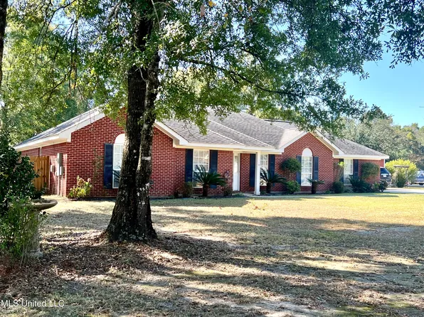 9430 Dunn Rd, Moss Point, MS 39562
