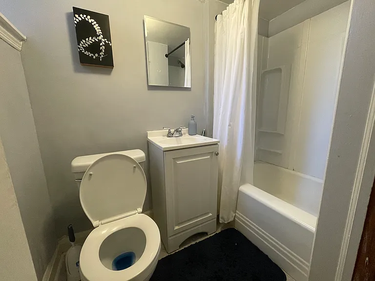 Full Bathroom