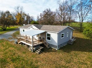 12827 County Road 352, Saint Joseph, MO 64505
