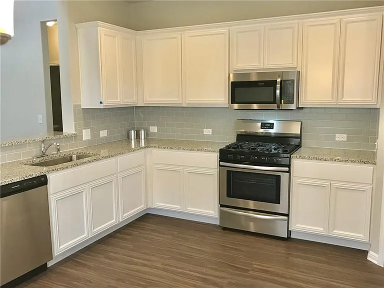 1121 Fairhaven Gtwy — Photo 10