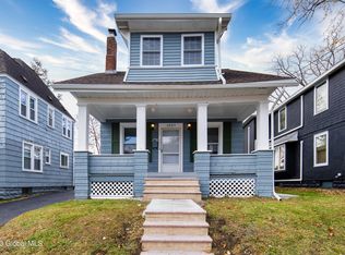 1027 Dean St, Schenectady, NY 12309