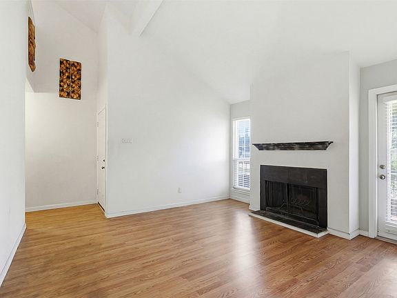 5th image of 5981 Arapaho Rd #602