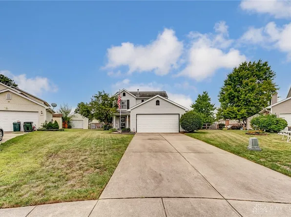 860 Ashley Ct, Trenton, OH 45067