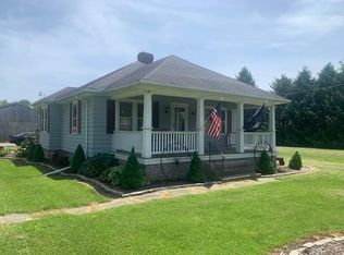 3196 Old Clifton Rd, Springfield, OH 45502