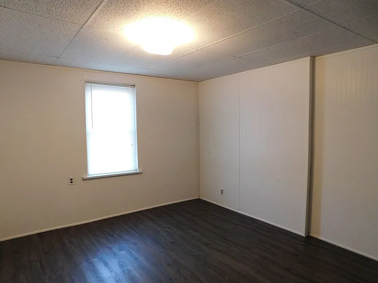 Skelly Building Apartments — Photo 7