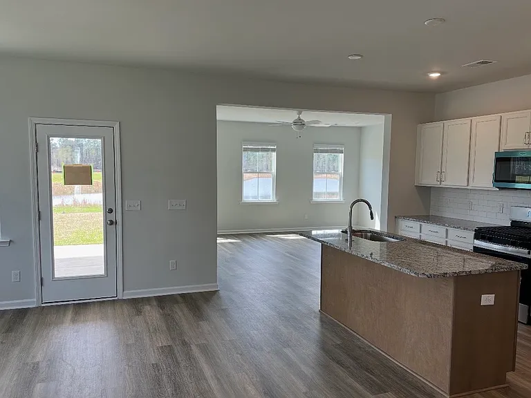123 Scout Dr — Photo 2