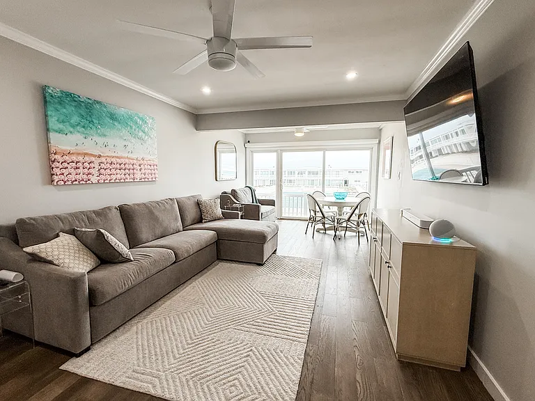 585 Dune Rd #21A — Photo 2