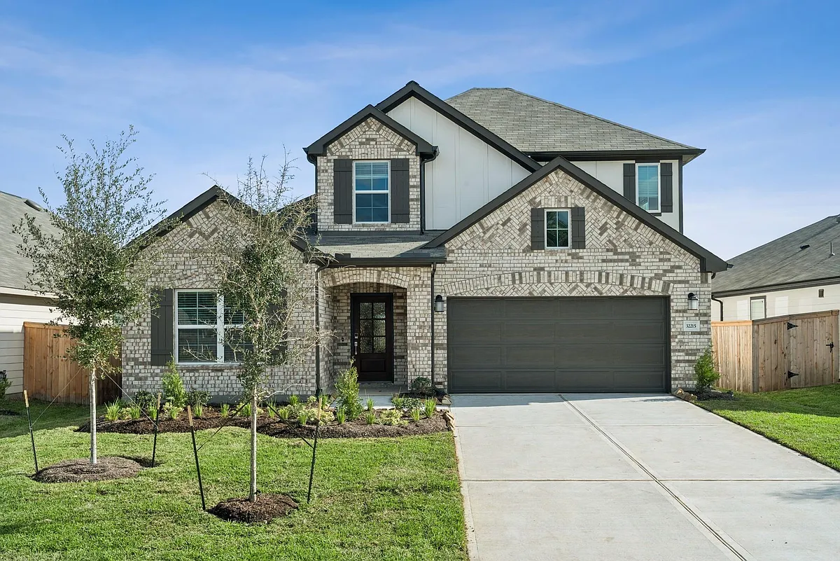 Building Photo - 32215 Sunbeam Dr