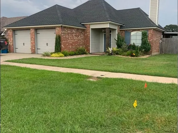 104 Pinnacle Dr, Youngsville, LA 70592