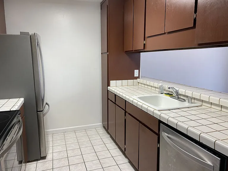 2101 Shoreline Dr #203 — Photo 16