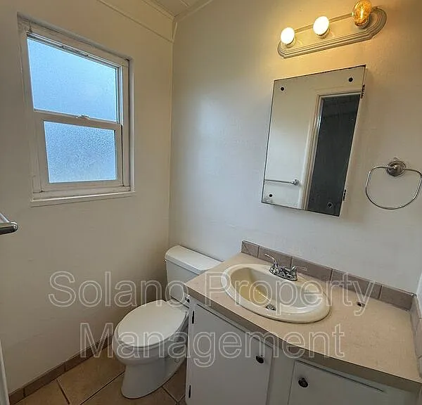 1615 Kentucky St — Photo 12