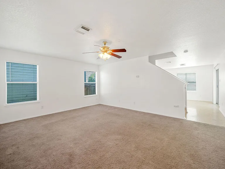 7 Kenrock Rdg — Photo 3