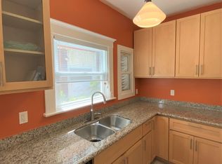 4029 Howe St, Oakland, CA 94611