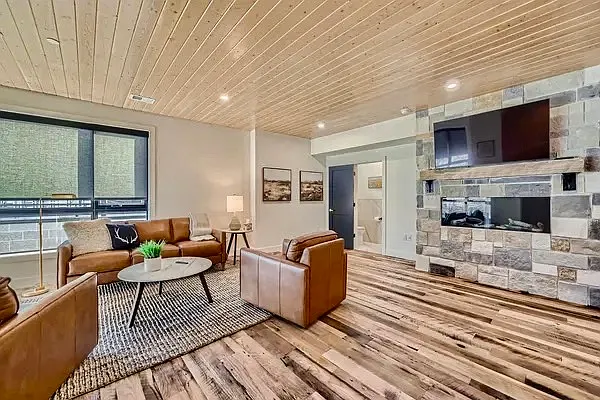 1109 Neon Forest Cir #4 — Photo 3