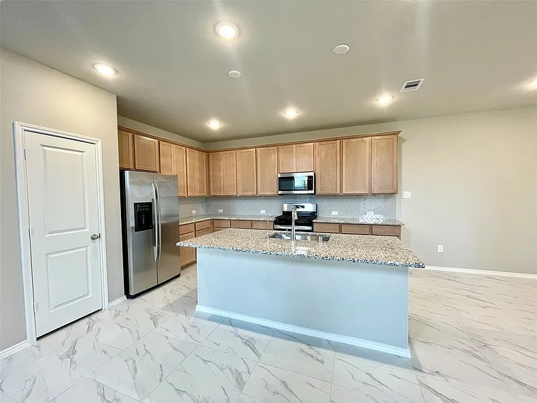553 Sand Branch Dr — Photo 12