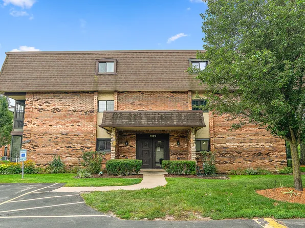 9199 North Rd APT B, Palos Hills, IL 60465