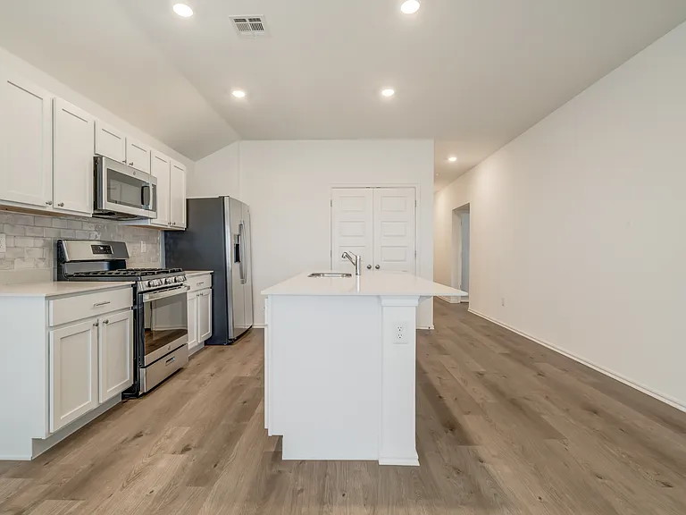 11901 NW 100th St — Photo 11