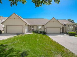 8505 Westridge Rd, Raytown, MO 64138