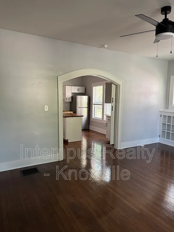 4 bed, 3.0 bath, 1656 sqft, $2,750 — Photo 2