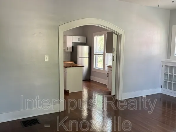 2428 Linden Ave, Knoxville, TN 37917