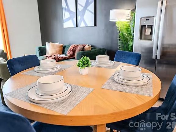 5th image of 3019 Jolene Ct
