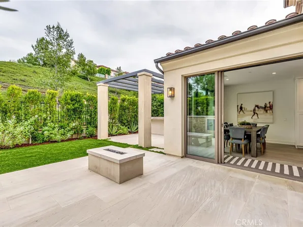 100 Della, Irvine, CA 92602