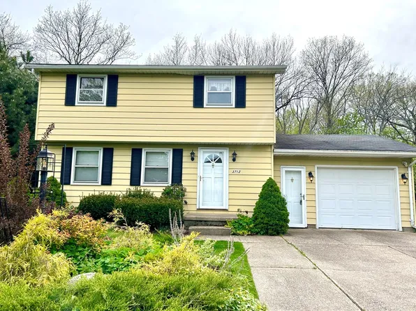 3712 Amherst Rd, Erie, PA 16506