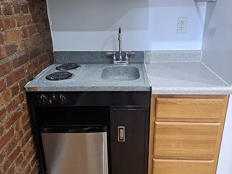 216 W 100th St #506 — Photo 14