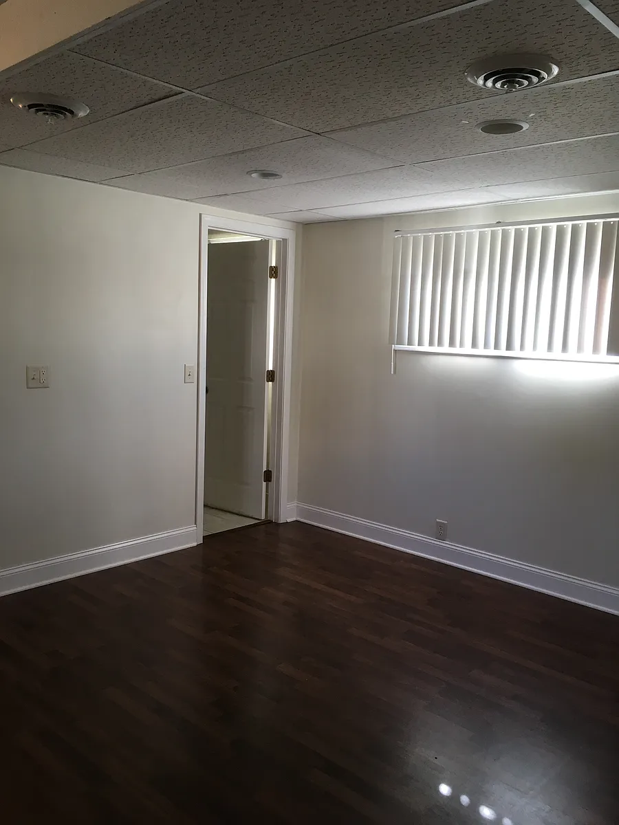 Building Photo - 121 Fullmer St #2