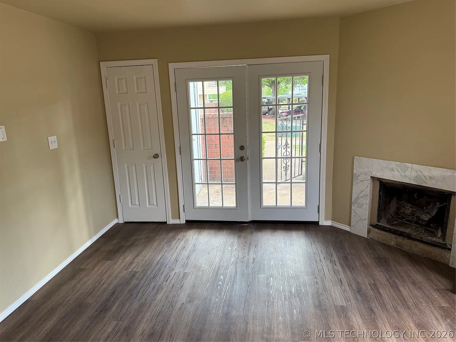 1 bed, 1.0 bath, 562 sqft, $950 — Photo 3