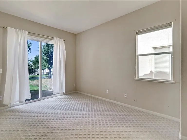 507 Arlington Dr — Photo 22