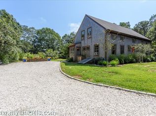 25 Vincent Rd, West Tisbury, MA 02575