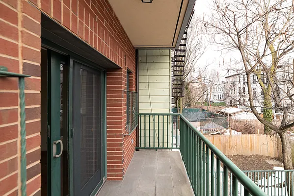 Rented by Joel Scharf, LREB | media 5