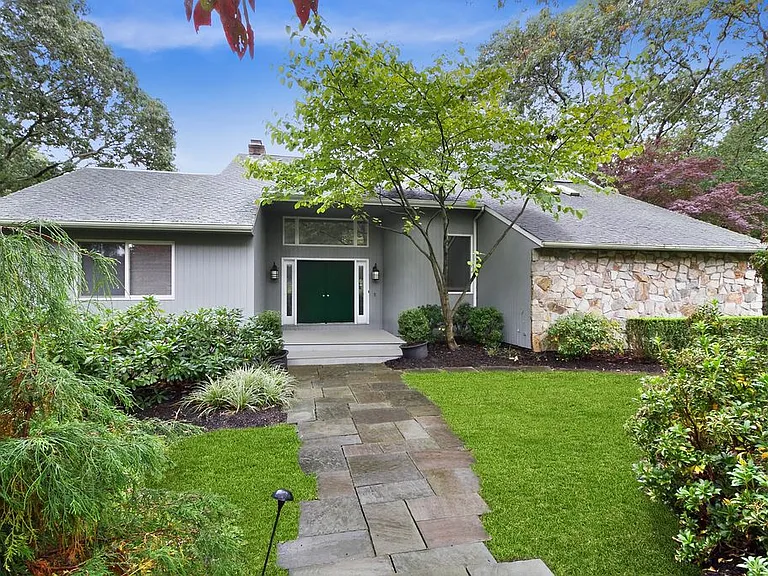 53 Hidden Cove Ct — Photo 15