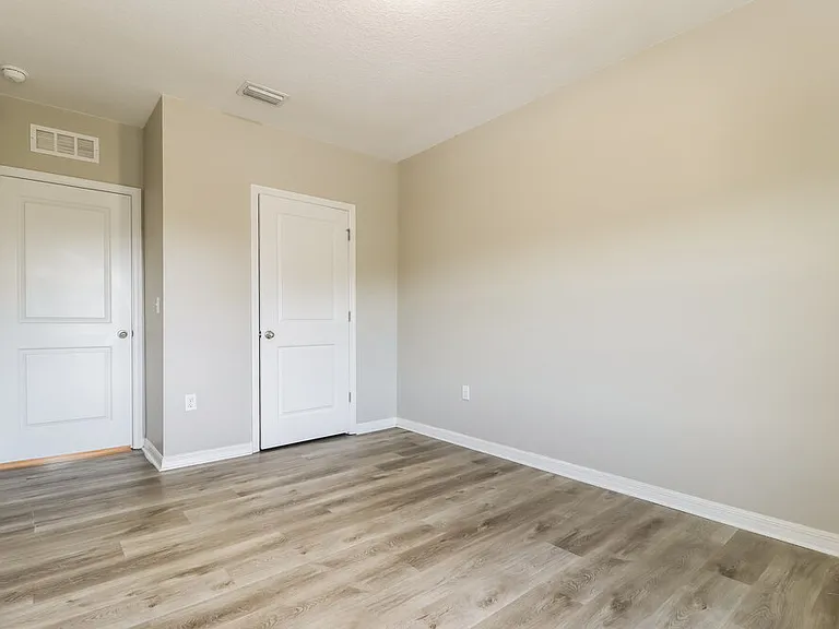 10988 Carlton Fields Dr — Photo 12