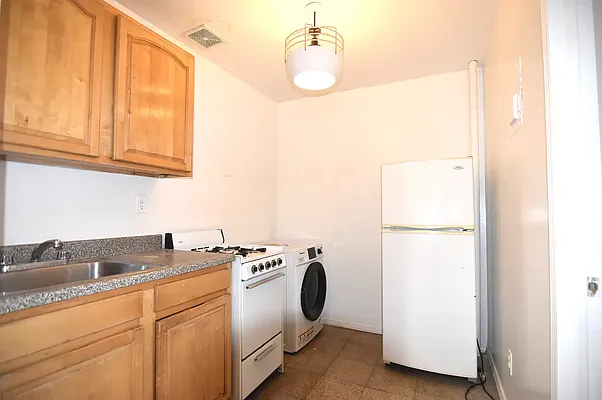 Rented by The Agency | media 6