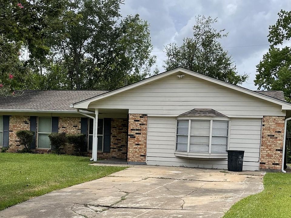 1st image of 112 Lottie Ln