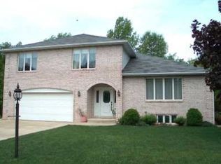 143 N Guilford Rd, Valparaiso, IN 46385