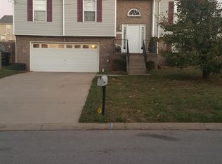 3395 Summerfield Dr, Clarksville, TN 37042