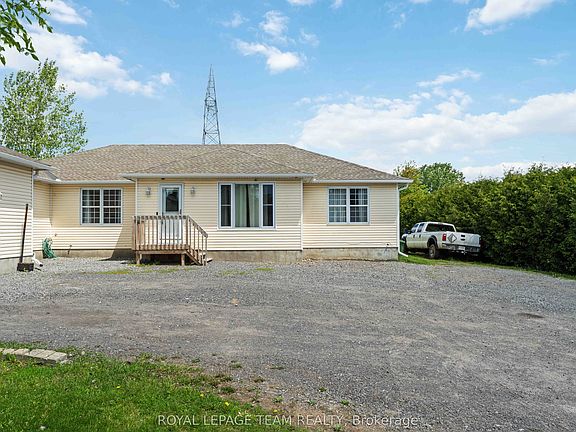 2nd image of 1628 Stanleyfield Cres