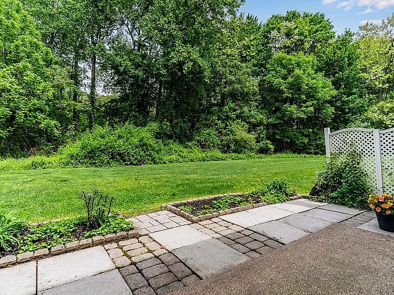 849 Brian Dr — Photo 14
