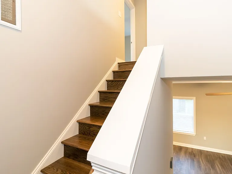 102 Bellbrook Ln — Photo 8