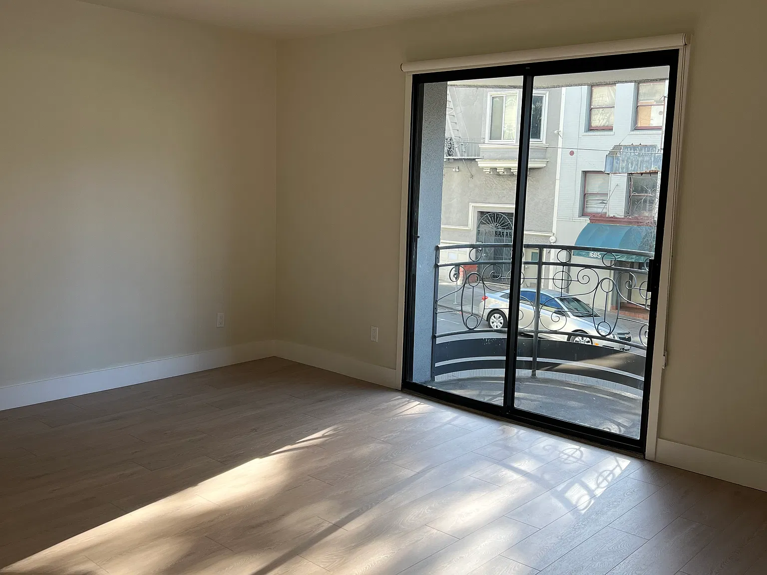 3 bed, 1530 sqft, $9,000 — Photo 4