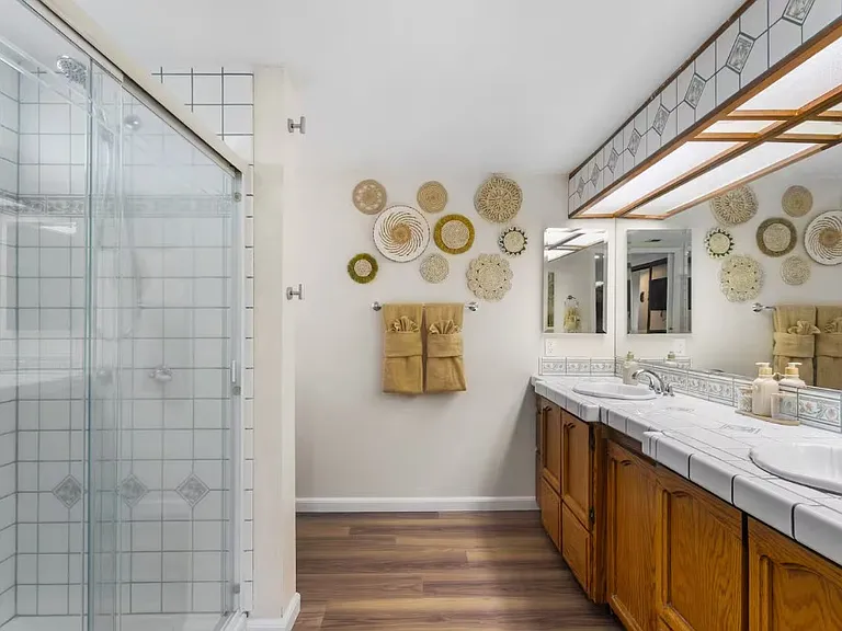 7607 Lucerne Vista Ave — Photo 3