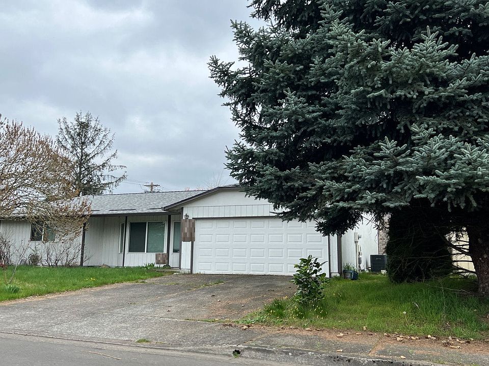 1st image of 1568 NE 14th Ave