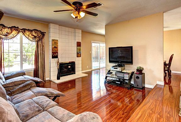 3rd image of 2609 Glenrio Dr