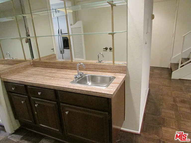 1850 Midvale Ave #7 — Photo 10