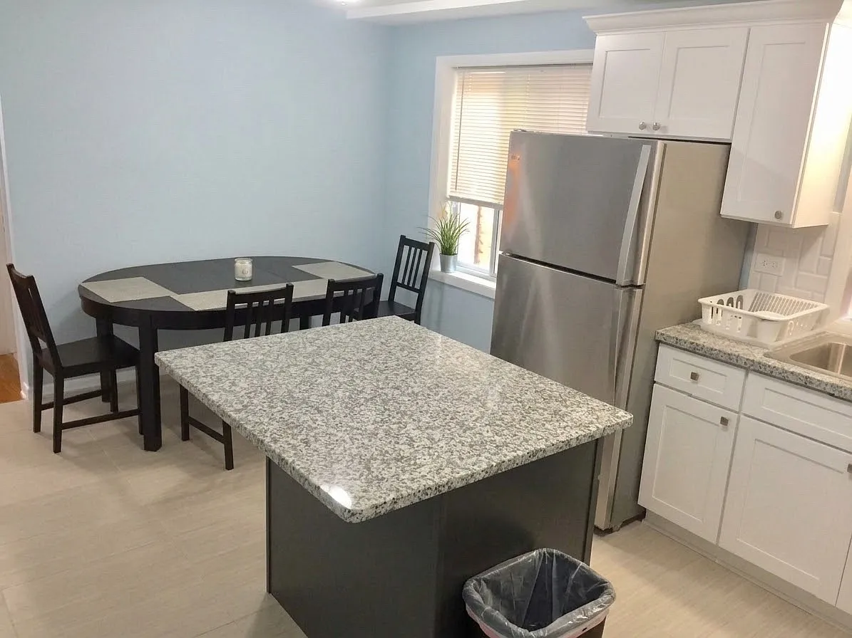 2 bed, $1,600 — Photo 4